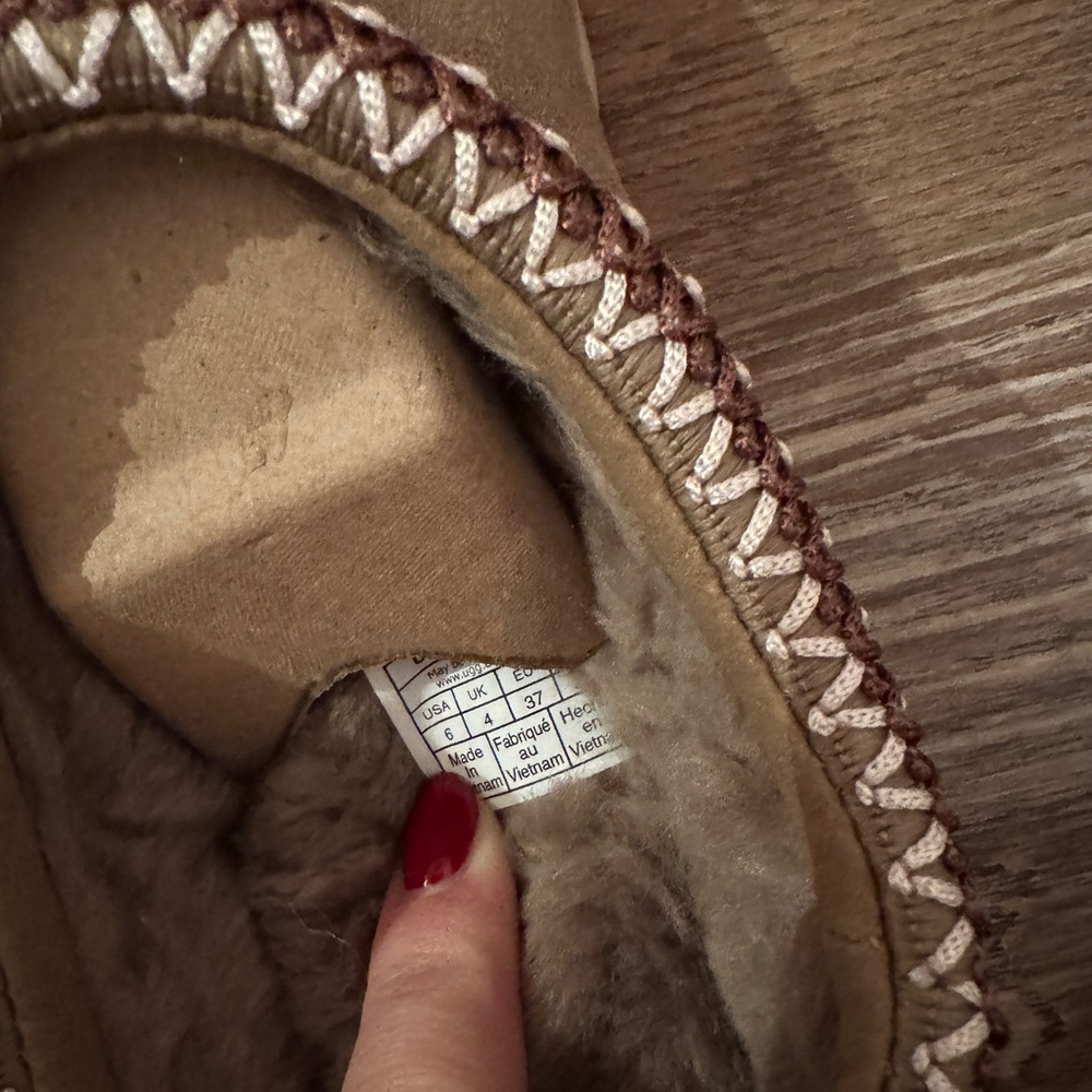 Uggs— Tasman in Taupe - Picture 6 of 7